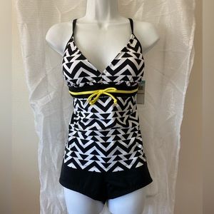 NWT South Point Black White and Yellow Tankini Top sz 12, bottoms sz 10